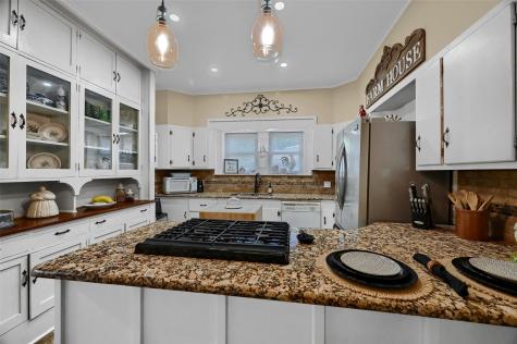 706 N Woods Street Sherman TX 75092