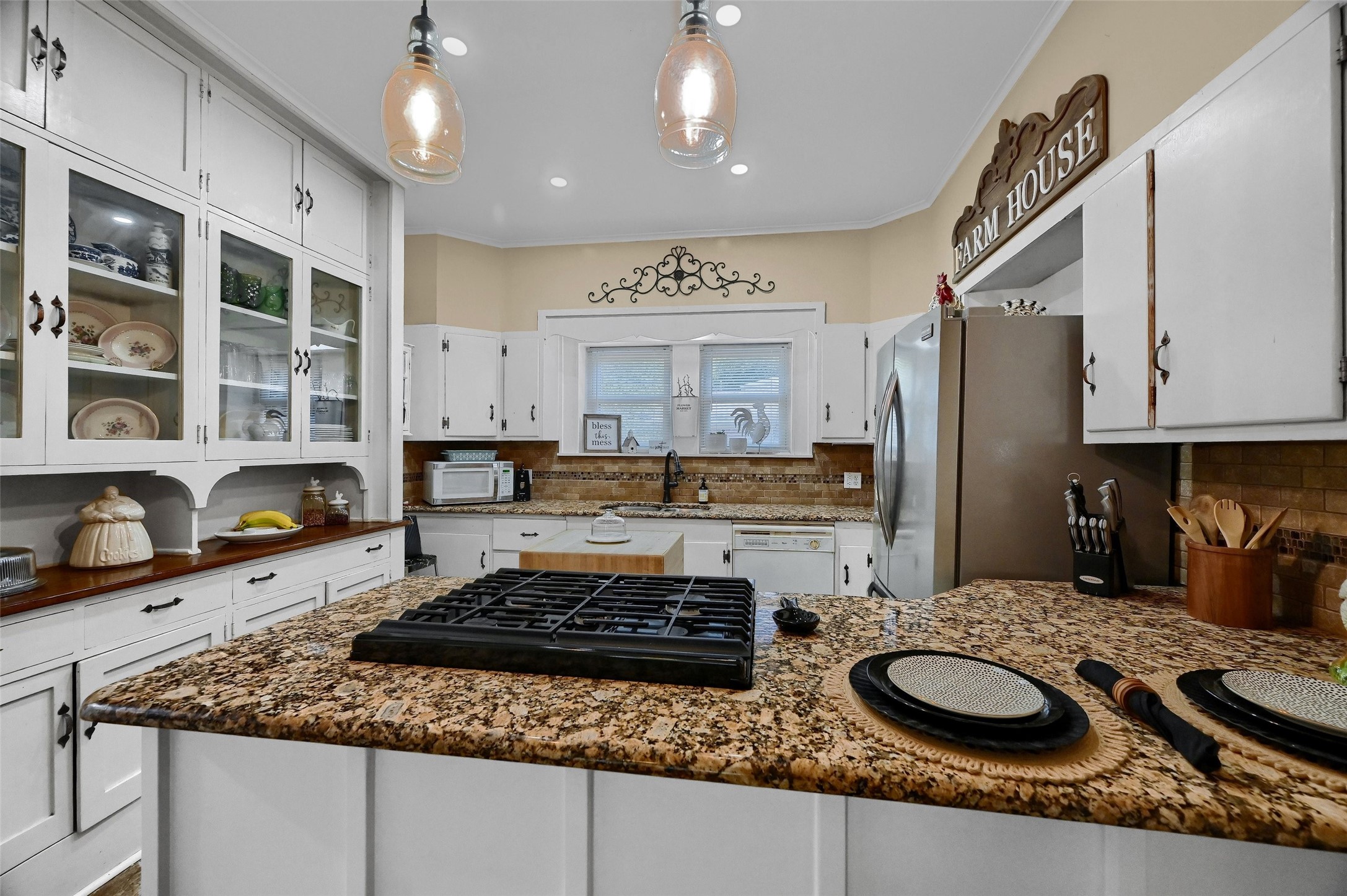 706 N Woods Street Sherman TX 75092