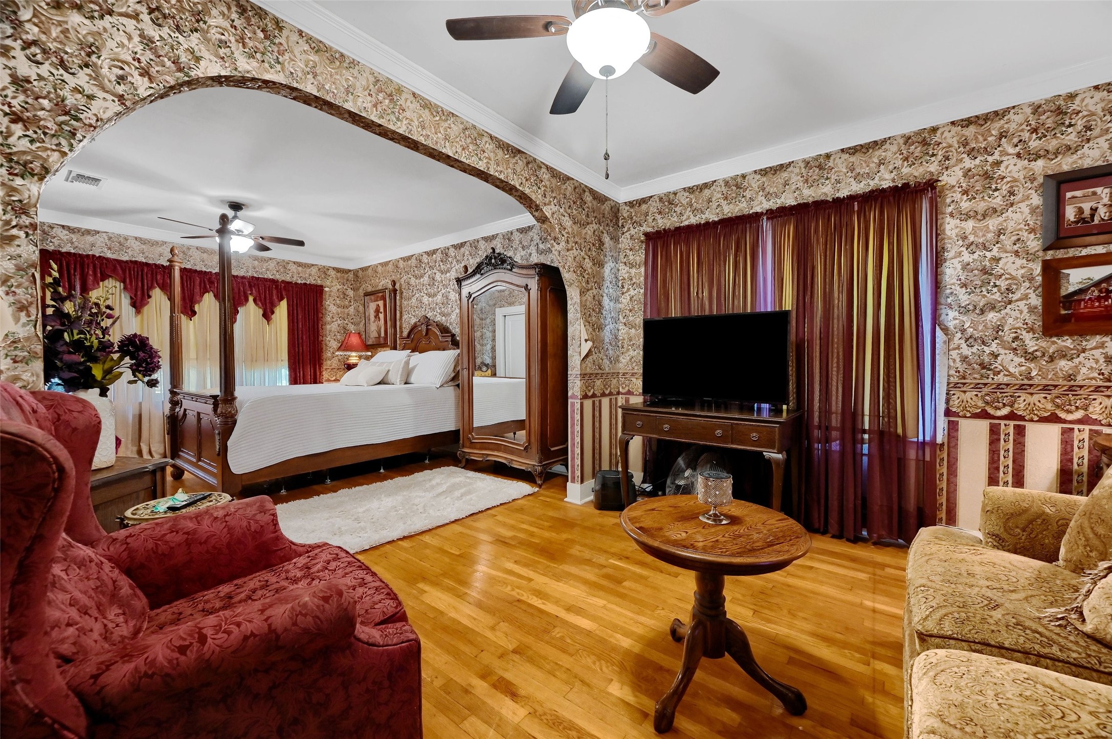 706 N Woods Street Sherman TX 75092