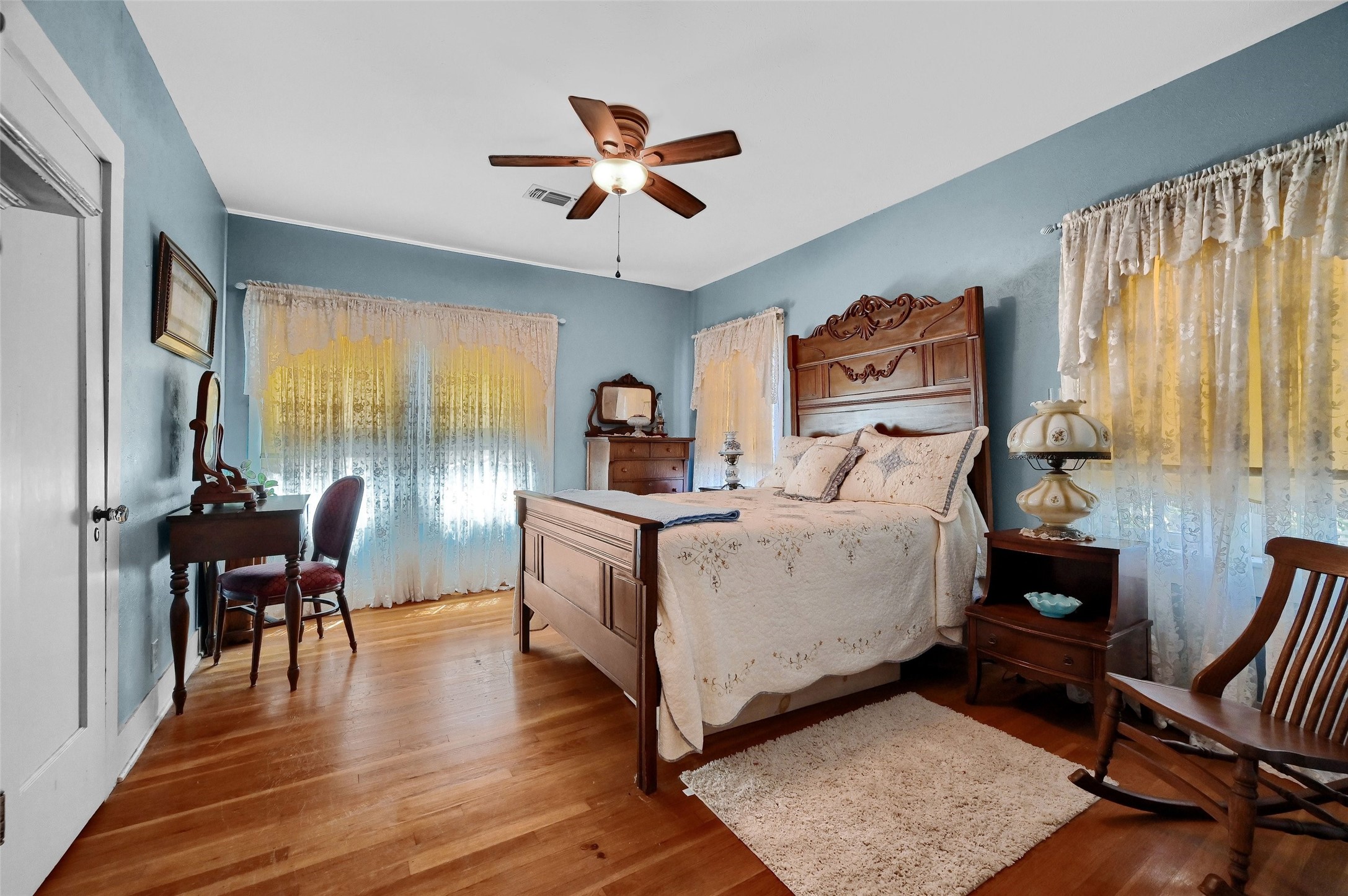 706 N Woods Street Sherman TX 75092
