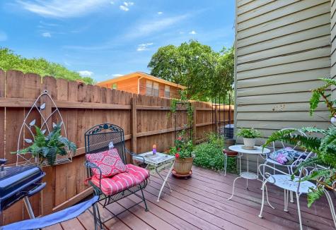 706 N Woods Street Sherman TX 75092