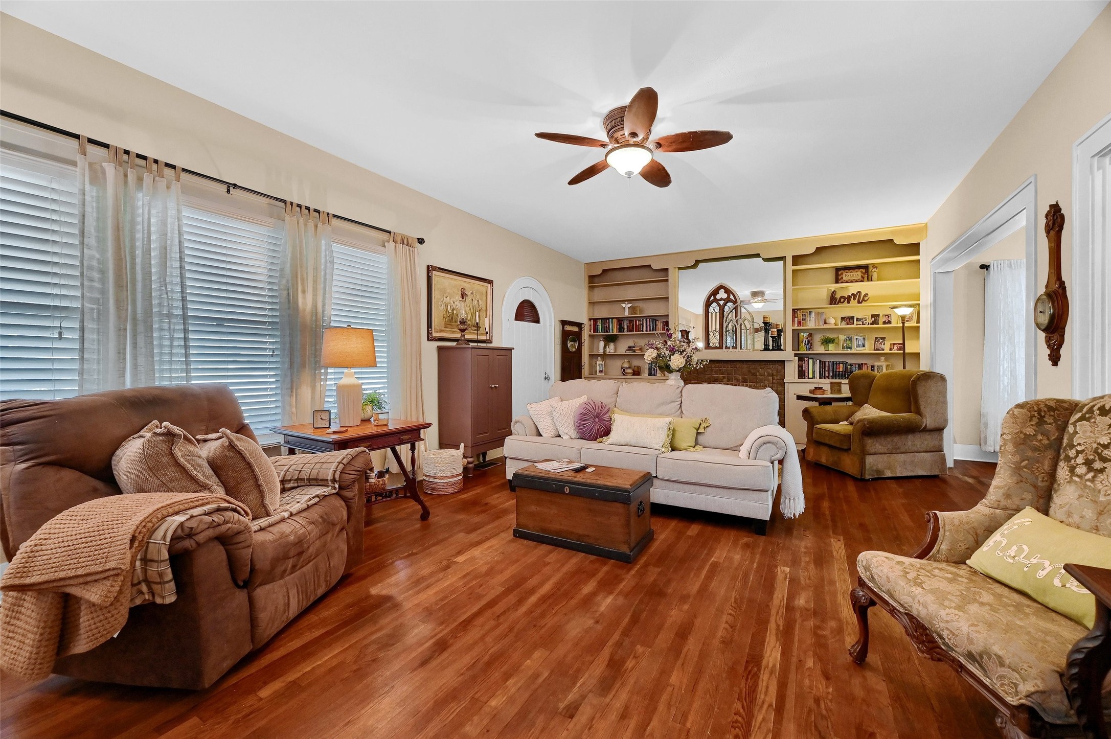 706 N Woods Street Sherman TX 75092