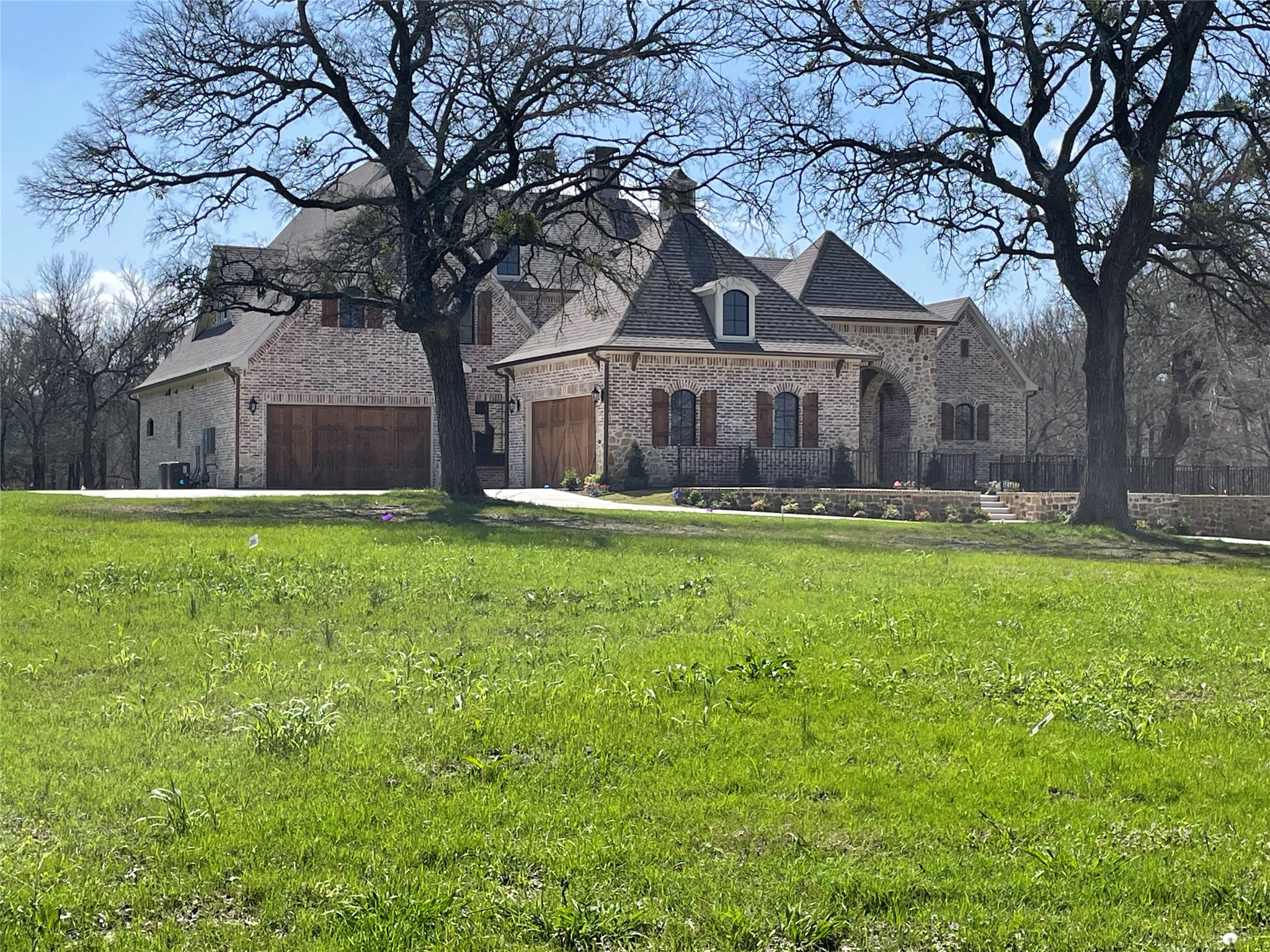 90 Woodland Hills Drive Sherman TX 75092