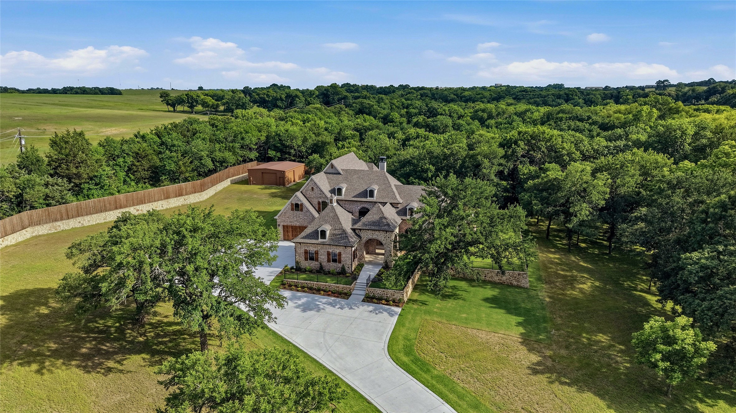 90 Woodland Hills Drive Sherman TX 75092