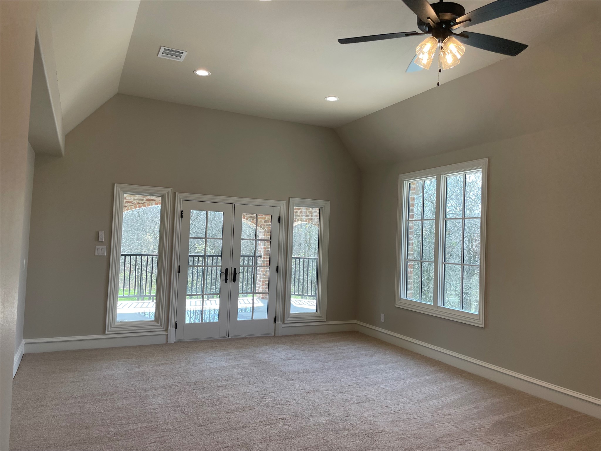 90 Woodland Hills Drive Sherman TX 75092