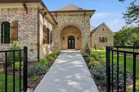 90 Woodland Hills Drive Sherman TX 75092