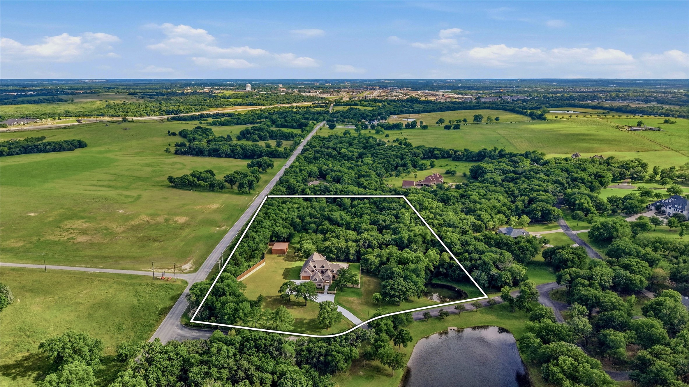 90 Woodland Hills Drive Sherman TX 75092