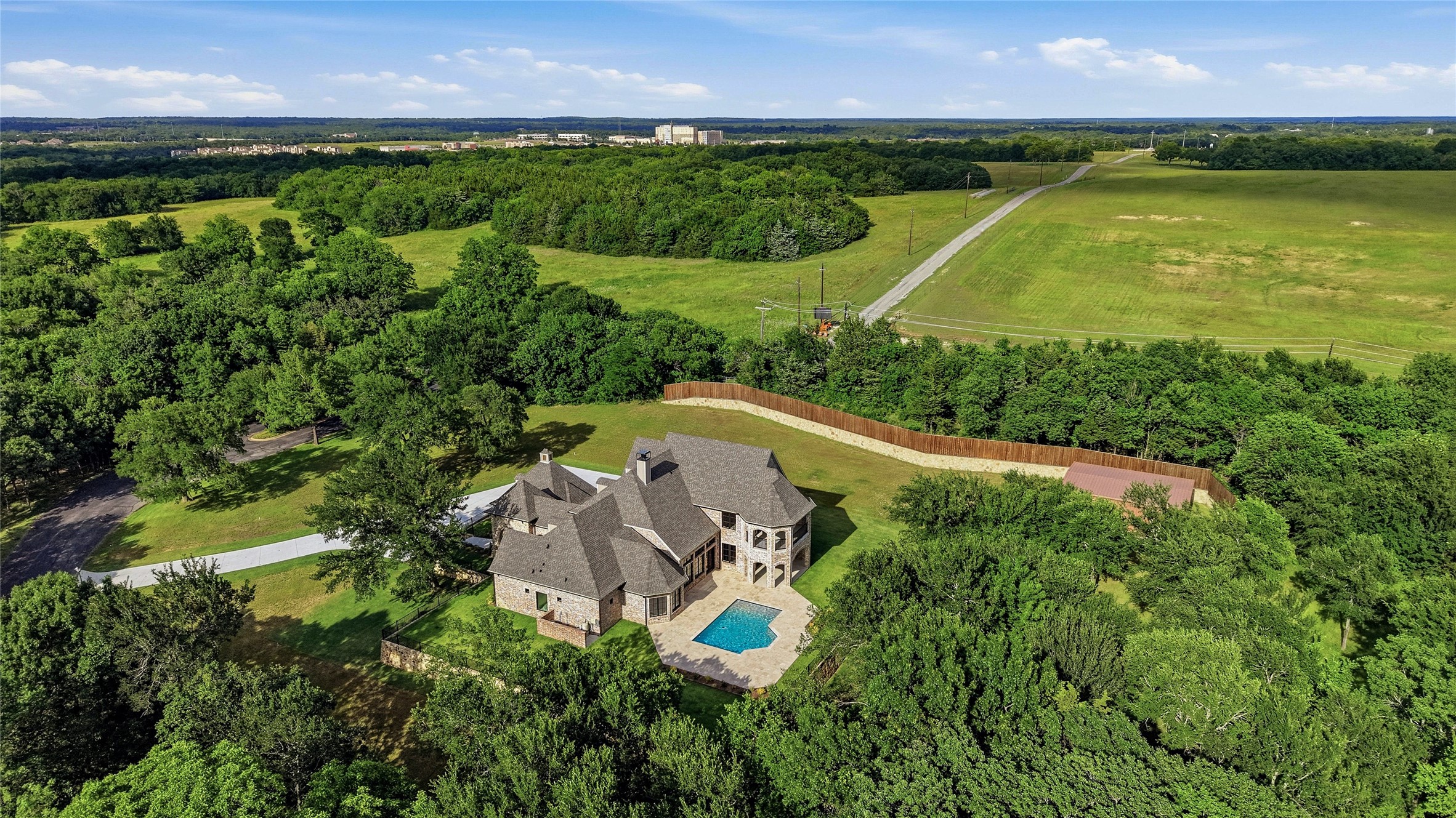 90 Woodland Hills Drive Sherman TX 75092