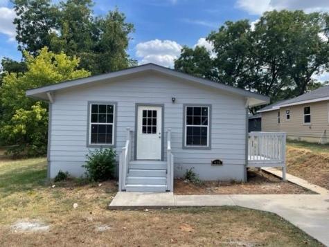 416 W Elm Street Denison TX 75020