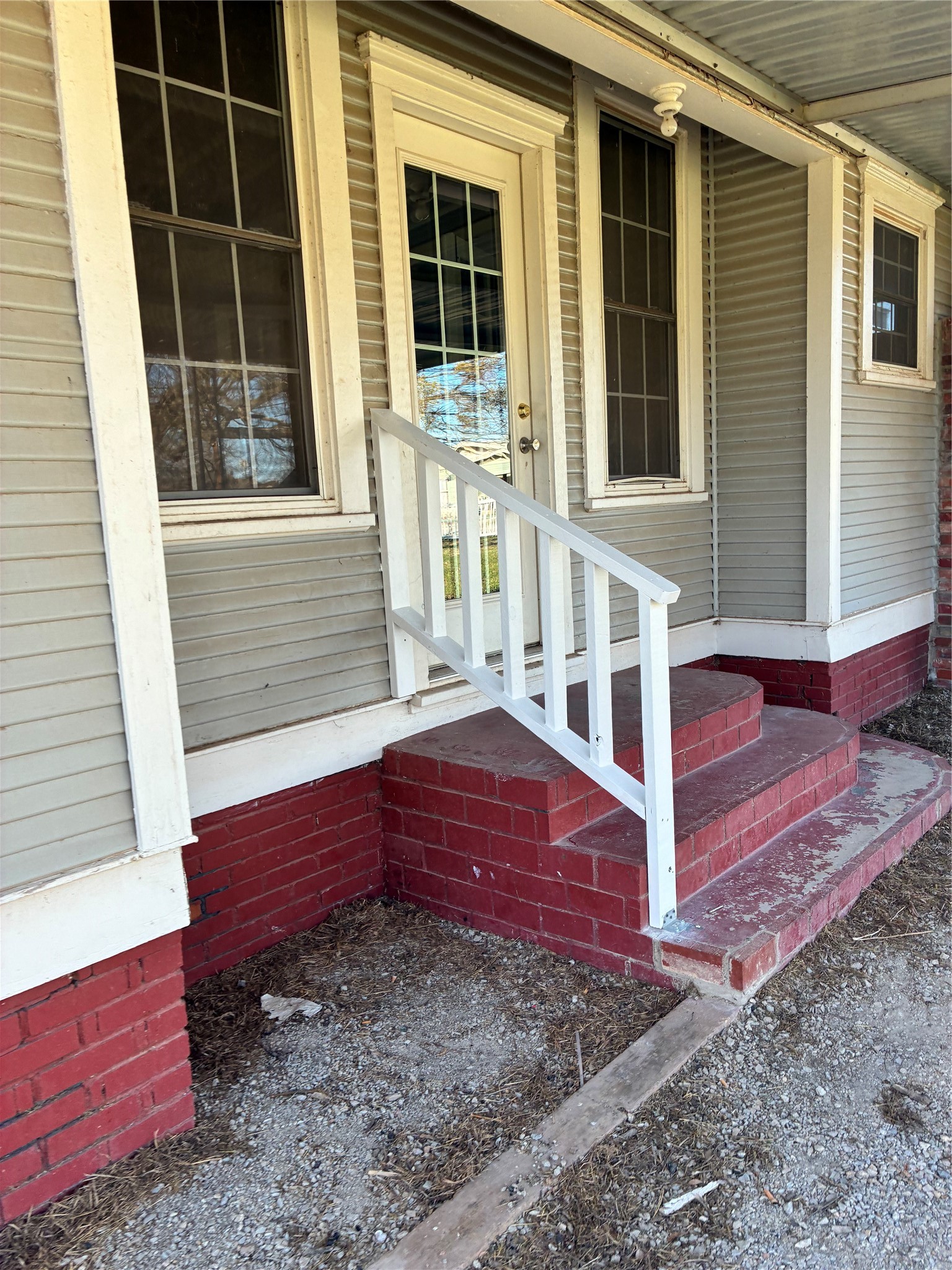 109 S West Street Bangs TX 76823