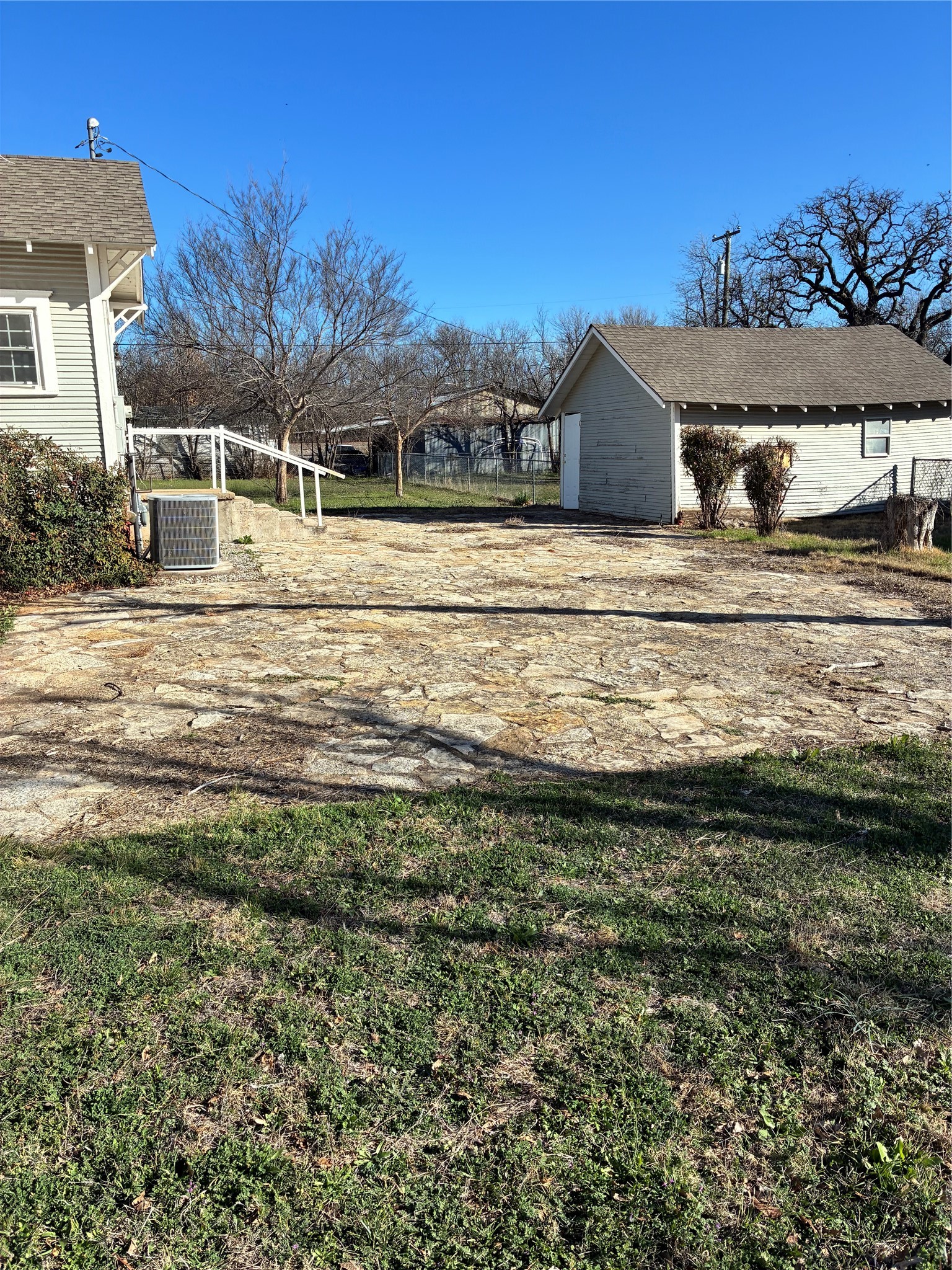 109 S West Street Bangs TX 76823