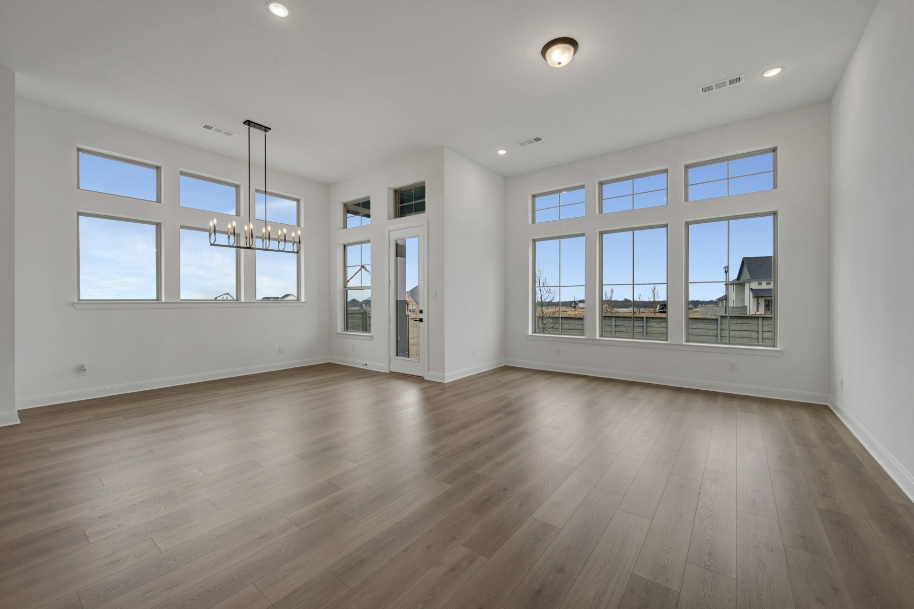 8712 Chestnut Lane Justin TX 76247