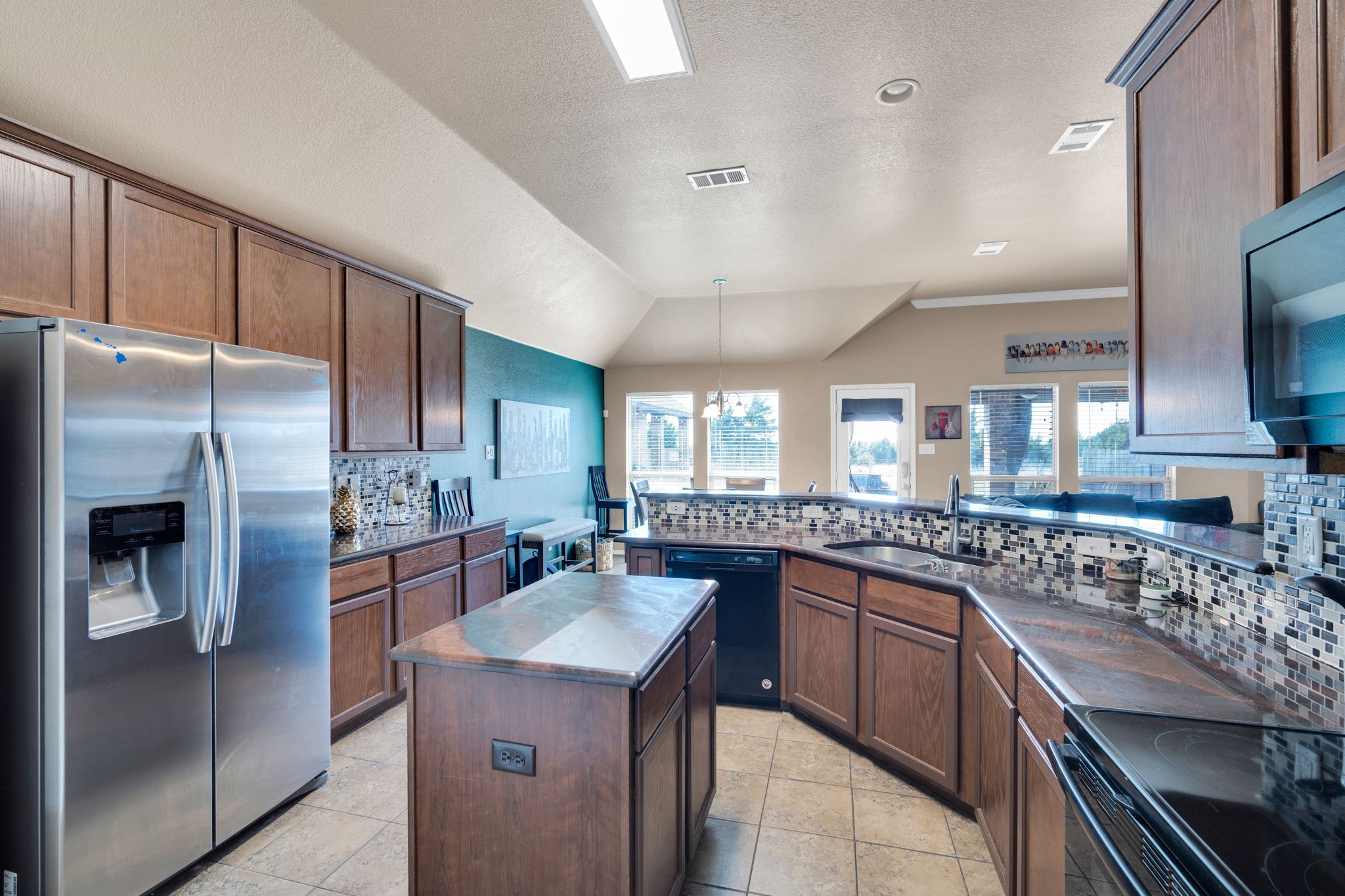 160 Berkshire Lane Waxahachie TX 75165