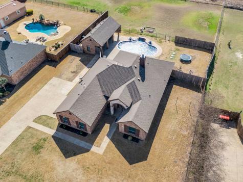 160 Berkshire Lane Waxahachie TX 75165