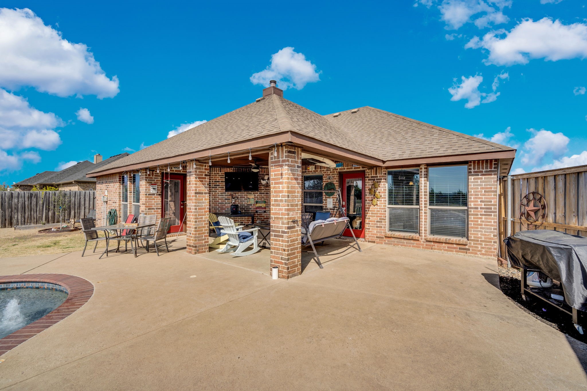 160 Berkshire Lane Waxahachie TX 75165