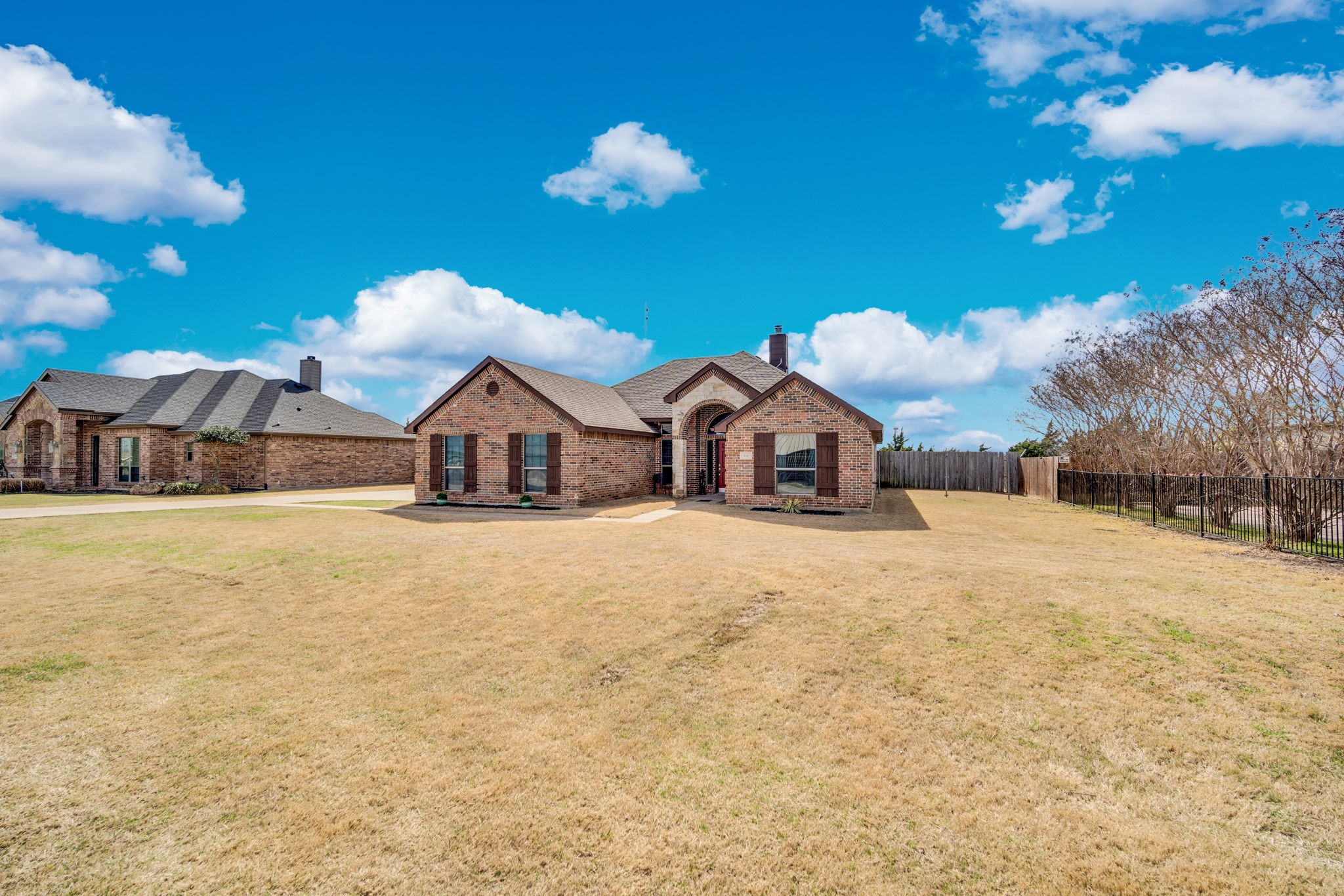160 Berkshire Lane Waxahachie TX 75165