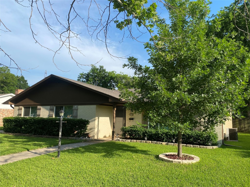 1714 Laurel Road Gainesville TX 76240