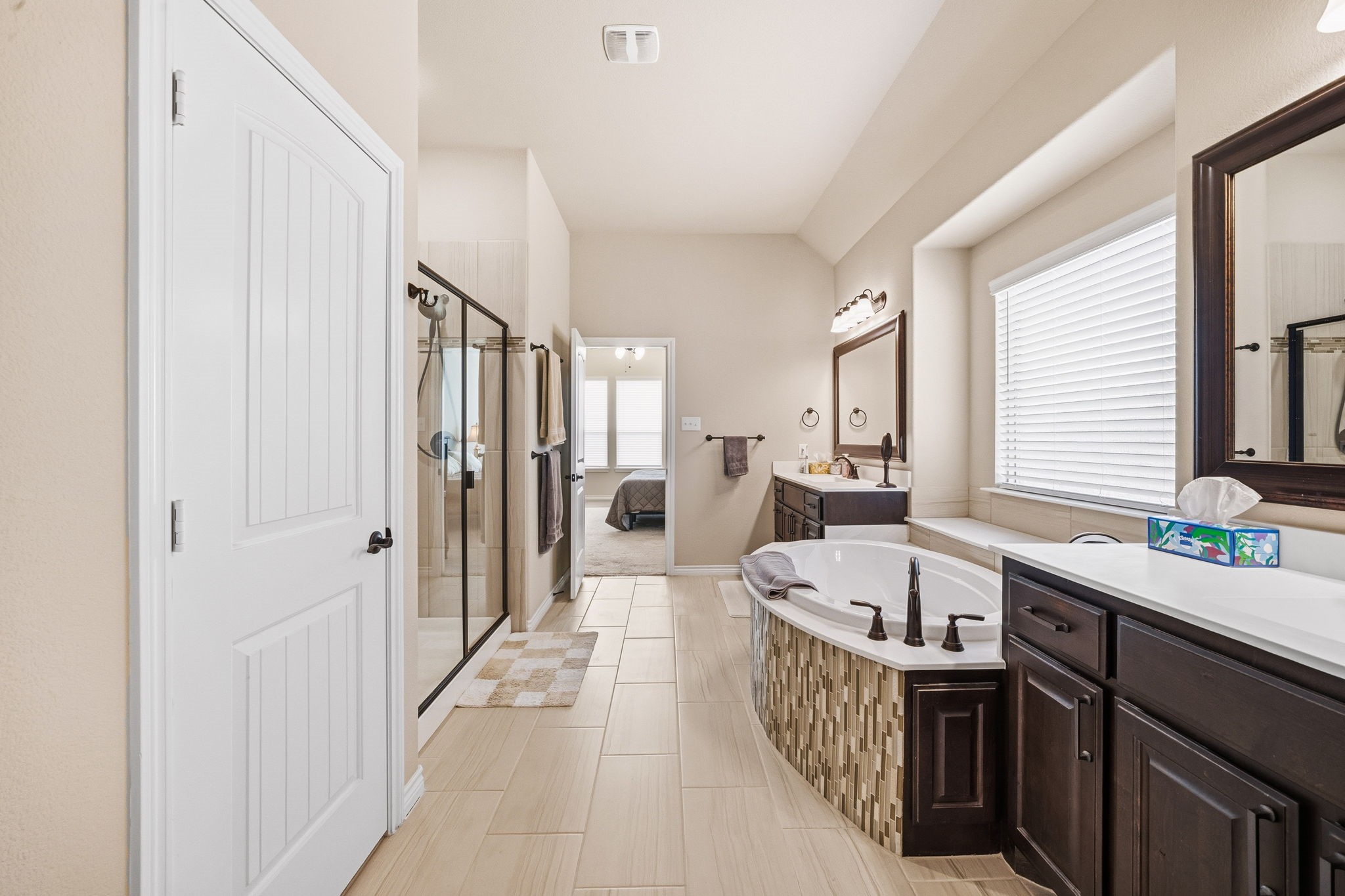 1858 Riviera Drive Waxahachie TX 75165