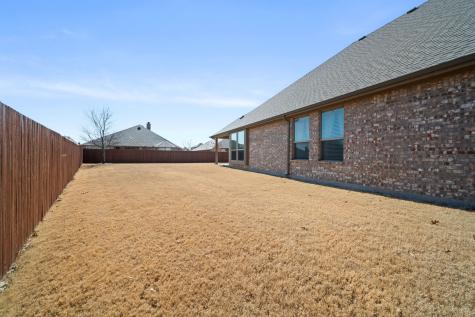 1858 Riviera Drive Waxahachie TX 75165