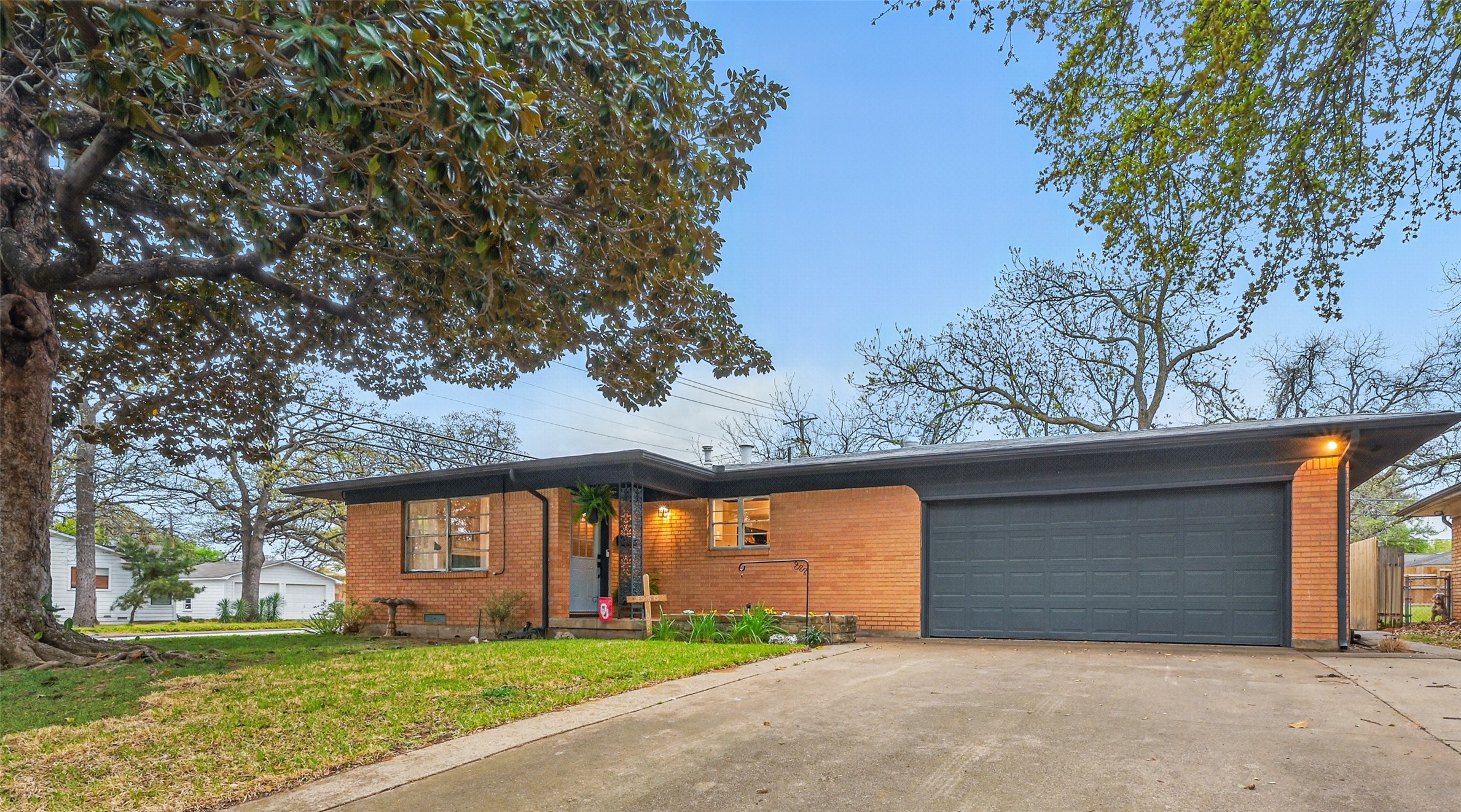 1200 W Tucker Boulevard Arlington TX 76013