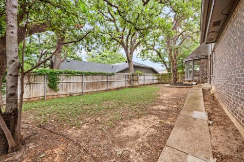 2214 Wilson Drive Arlington TX 76011