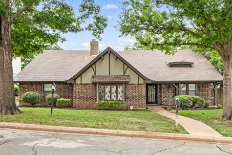 2214 Wilson Drive Arlington TX 76011