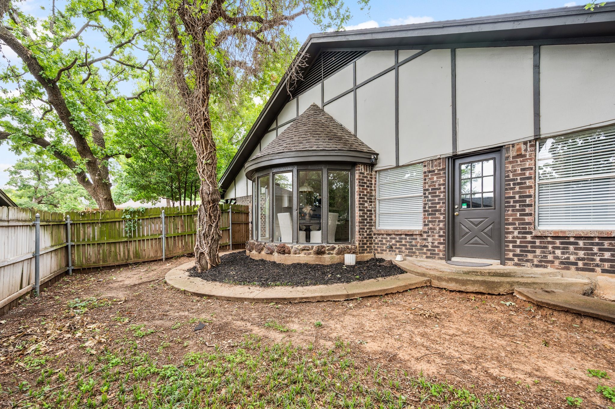 2214 Wilson Drive Arlington TX 76011