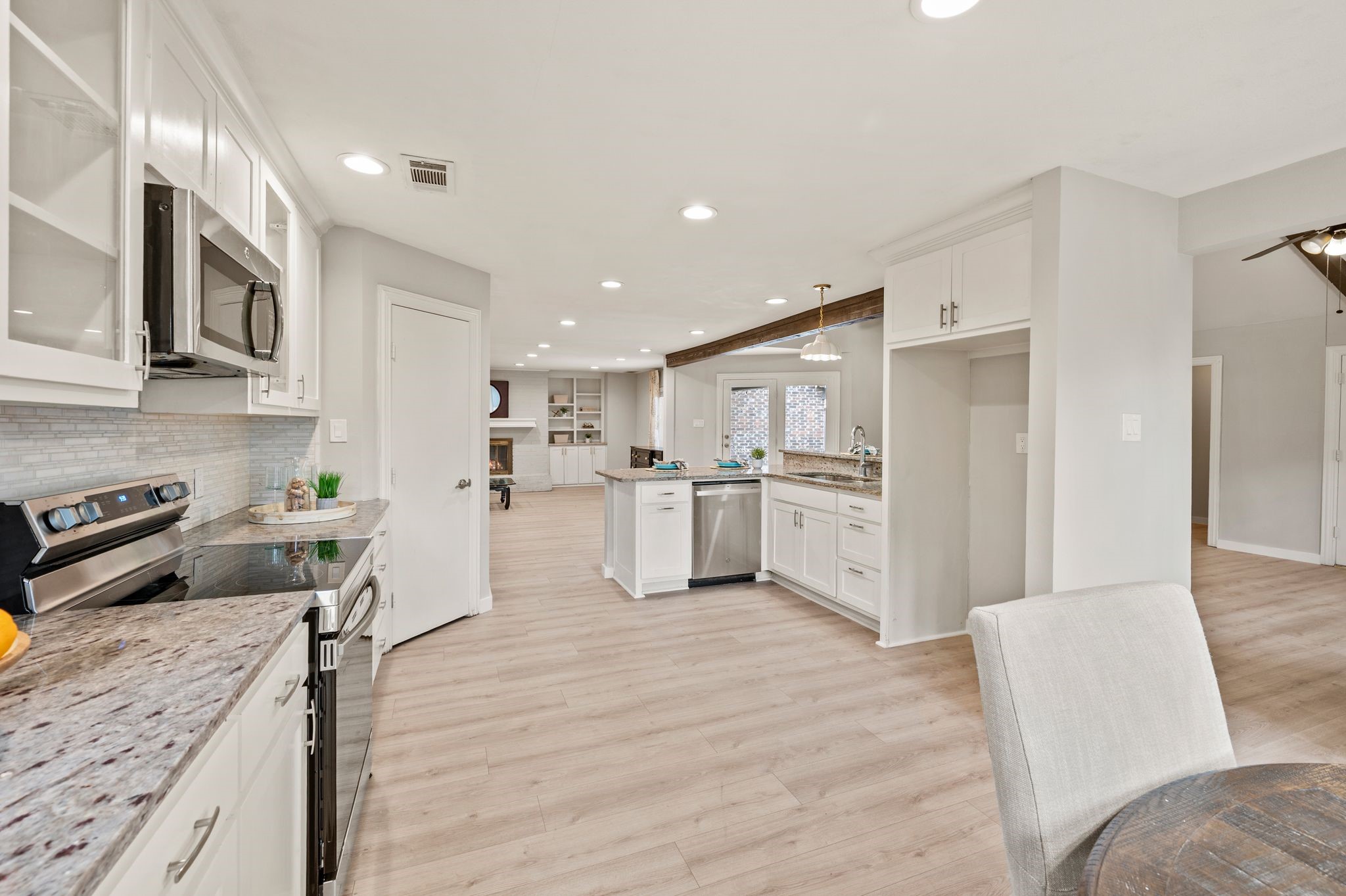 2214 Wilson Drive Arlington TX 76011