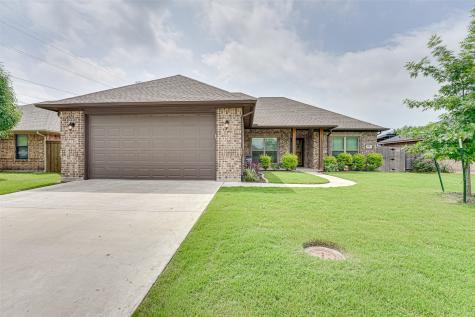 403 Casa Linda Street Ennis TX 75119