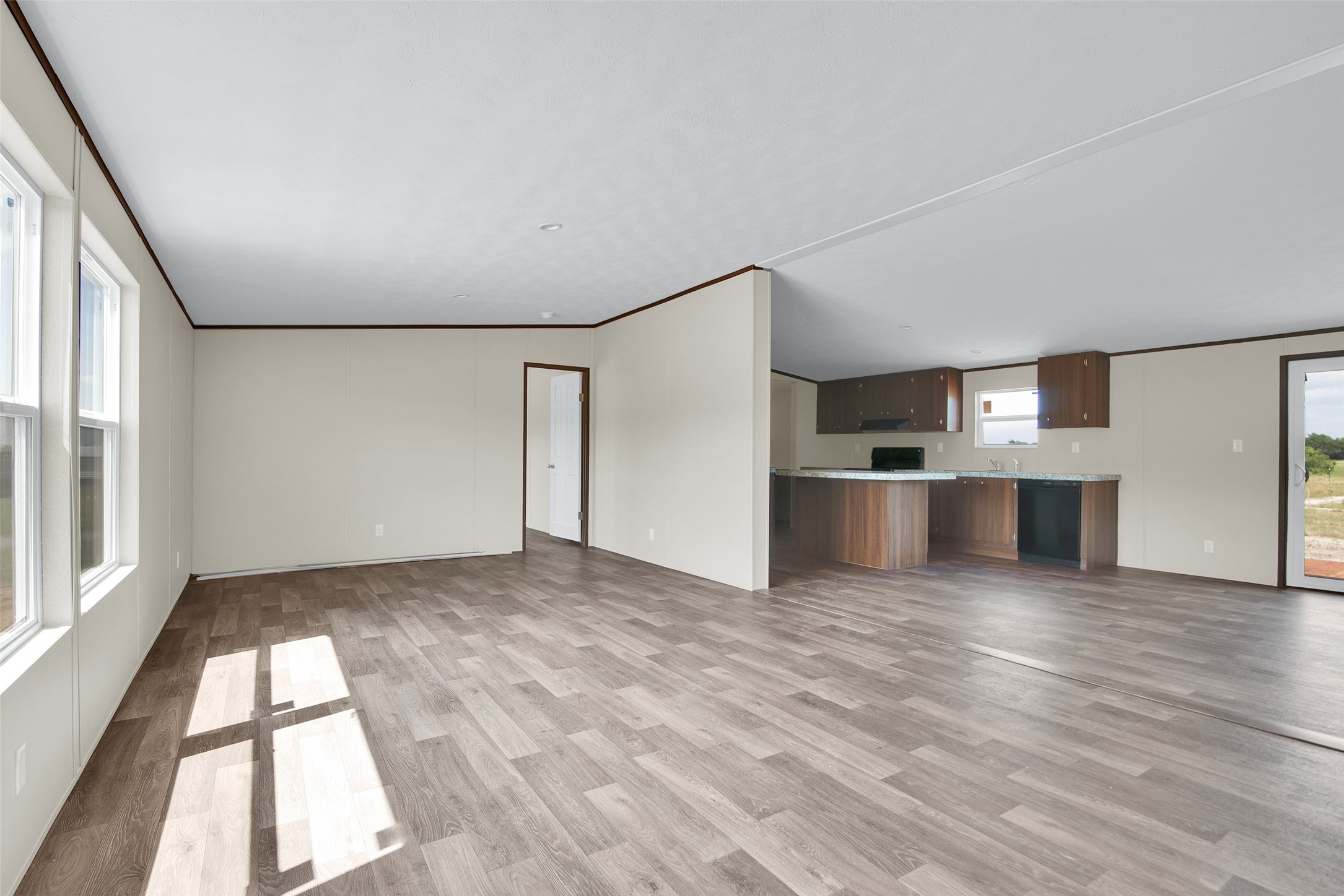 1221 Cr 4045 Ector TX 75439