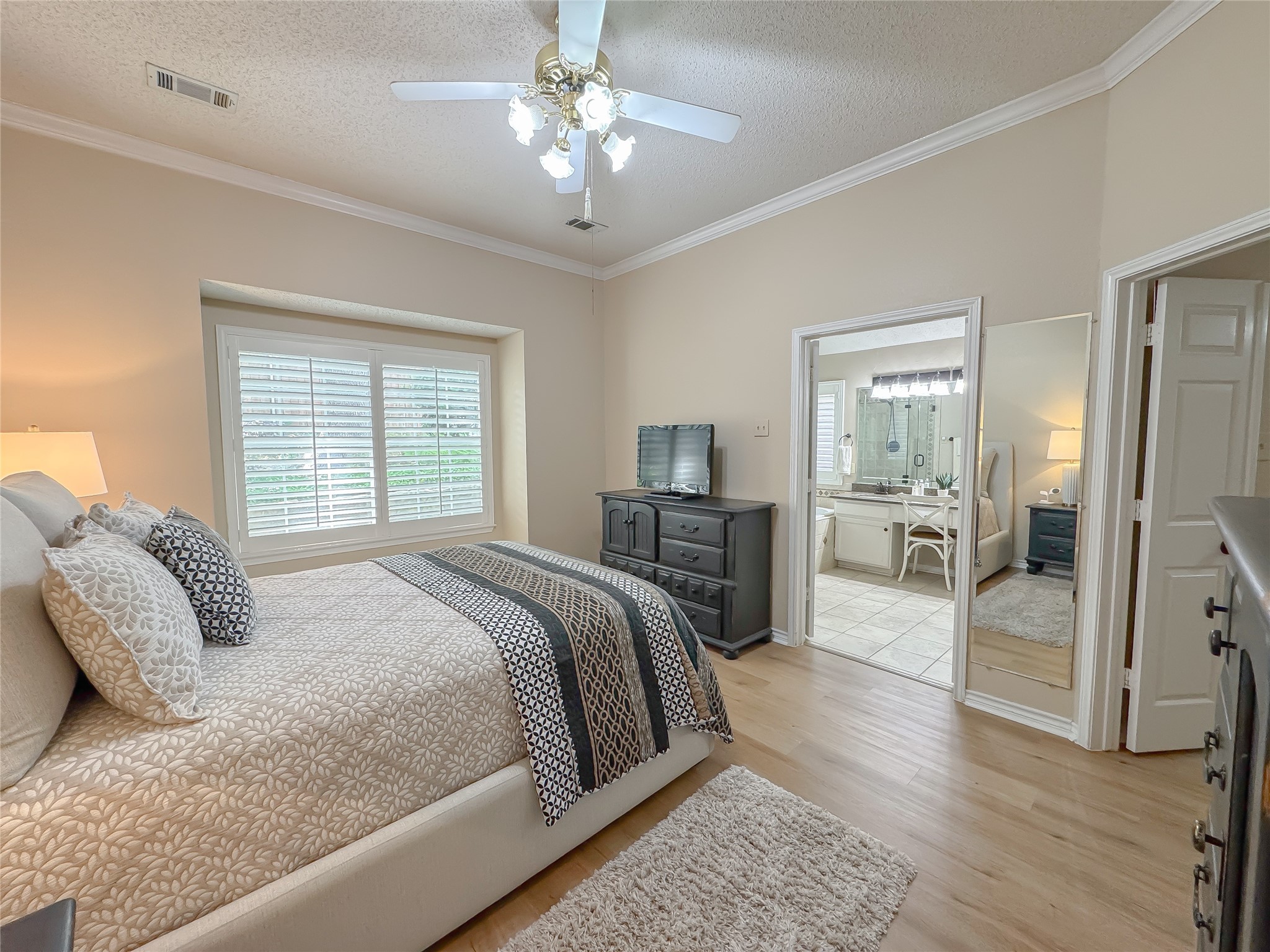 3445 Paint Brush Lane Bedford TX 76021