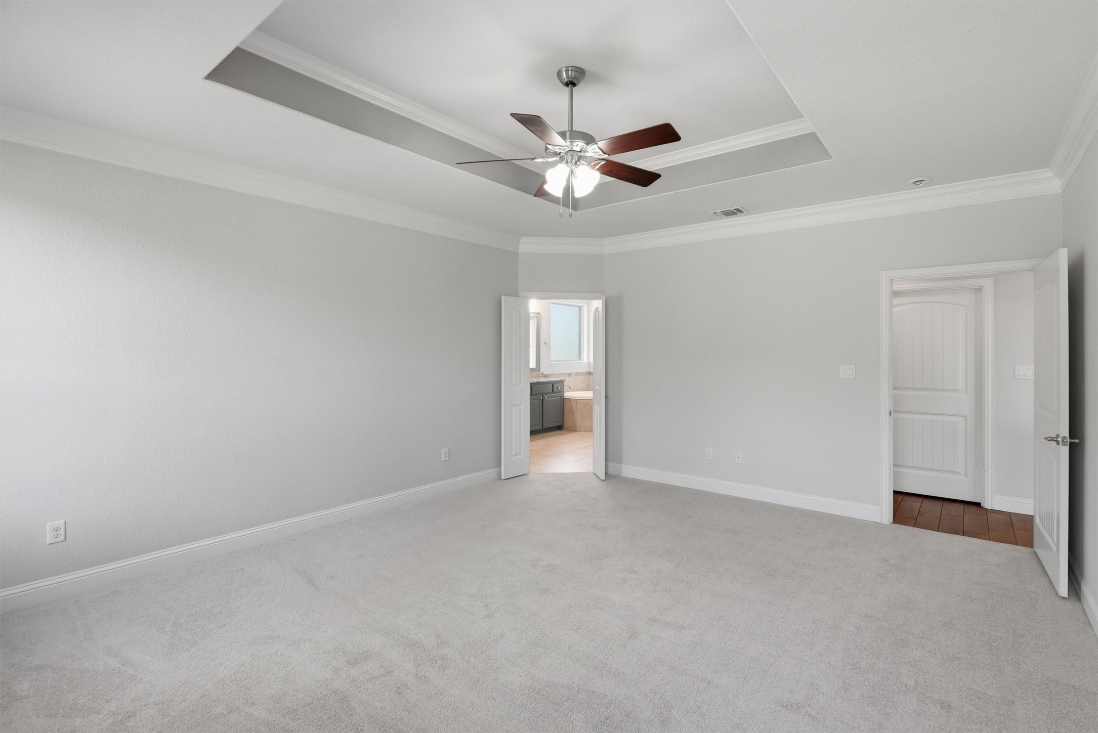 1101 W Iberian Court Granbury TX 76048
