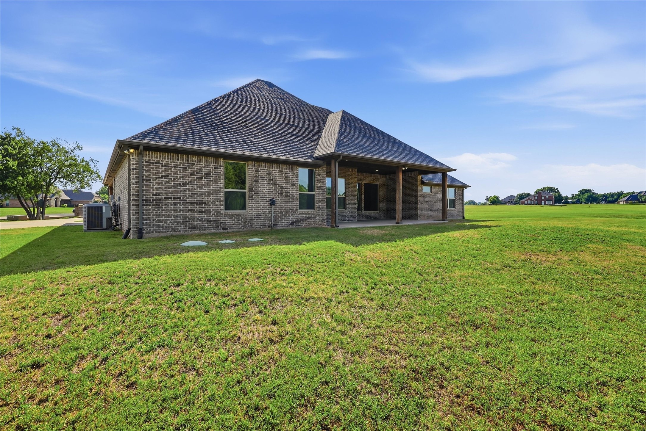 1101 W Iberian Court Granbury TX 76048