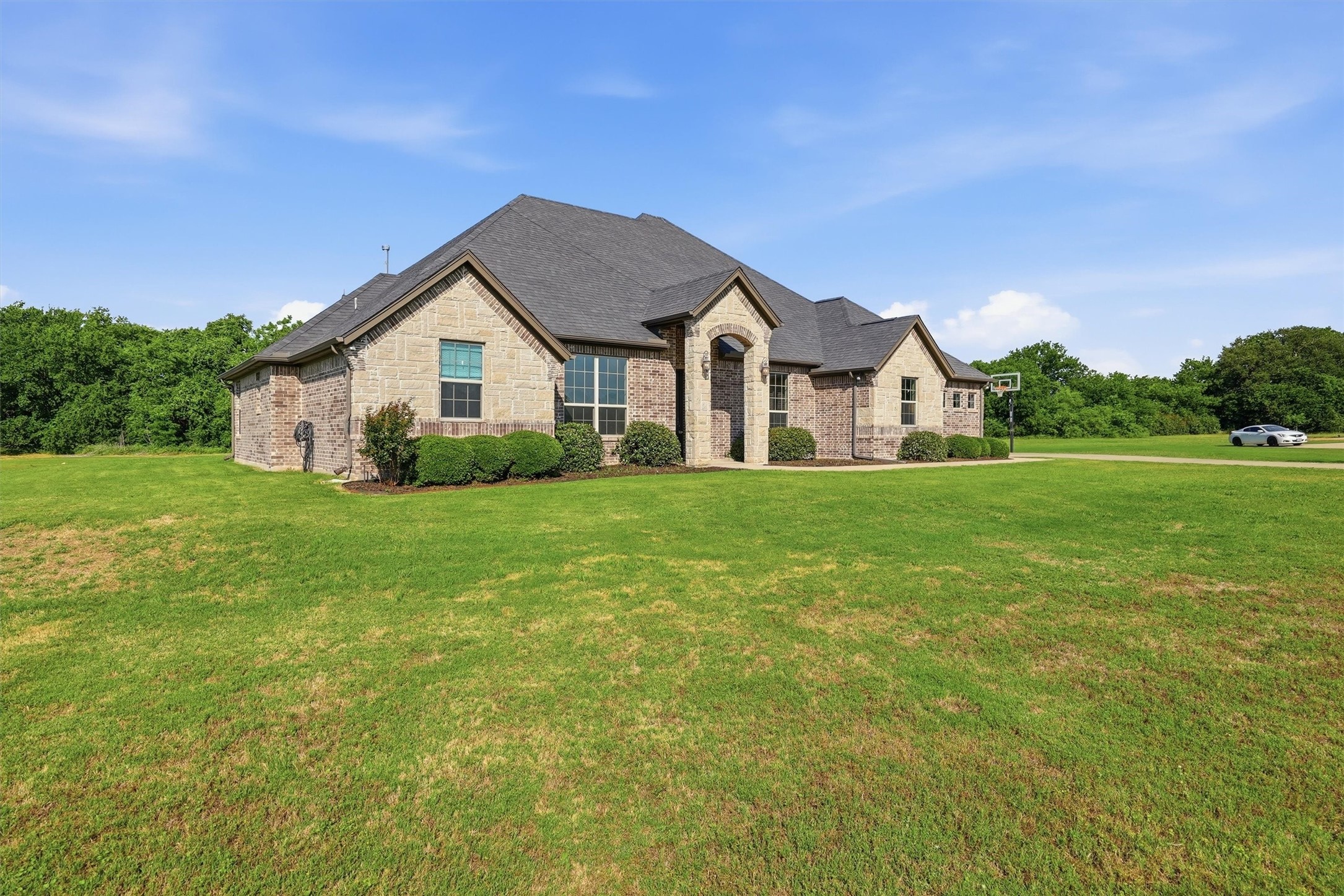 1101 W Iberian Court Granbury TX 76048