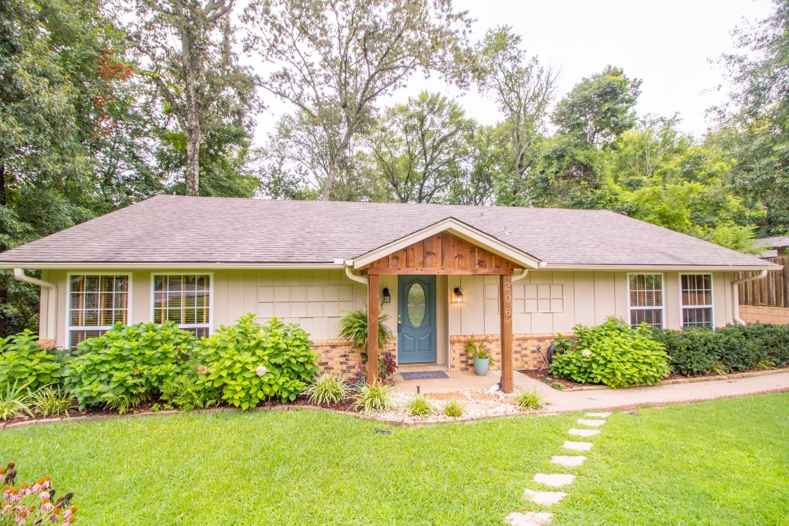 206 Fairlawn Drive Hideaway TX 75771
