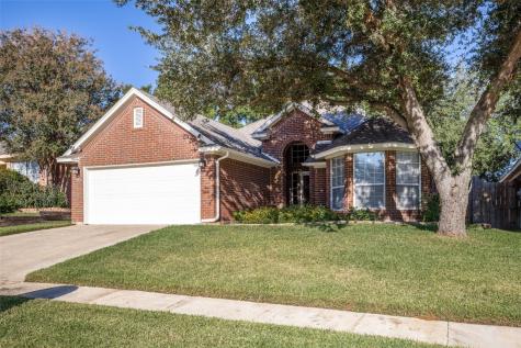 4949 Brazoswood Circle Arlington TX 76017