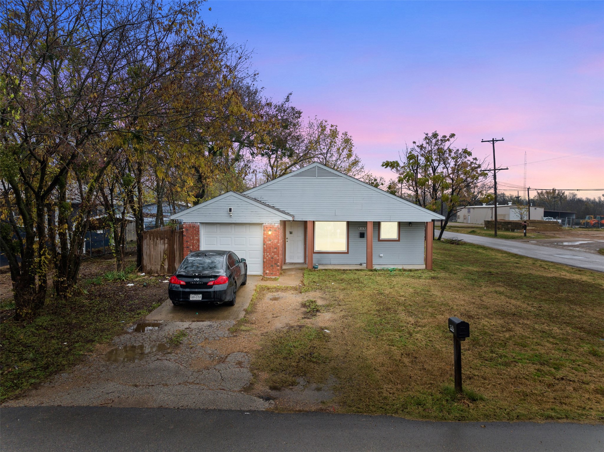 505 E 1st North Street Kaufman TX 75142