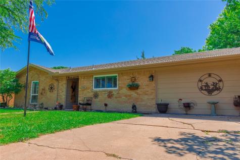 776 W Jefferson Street Van Alstyne TX 75495
