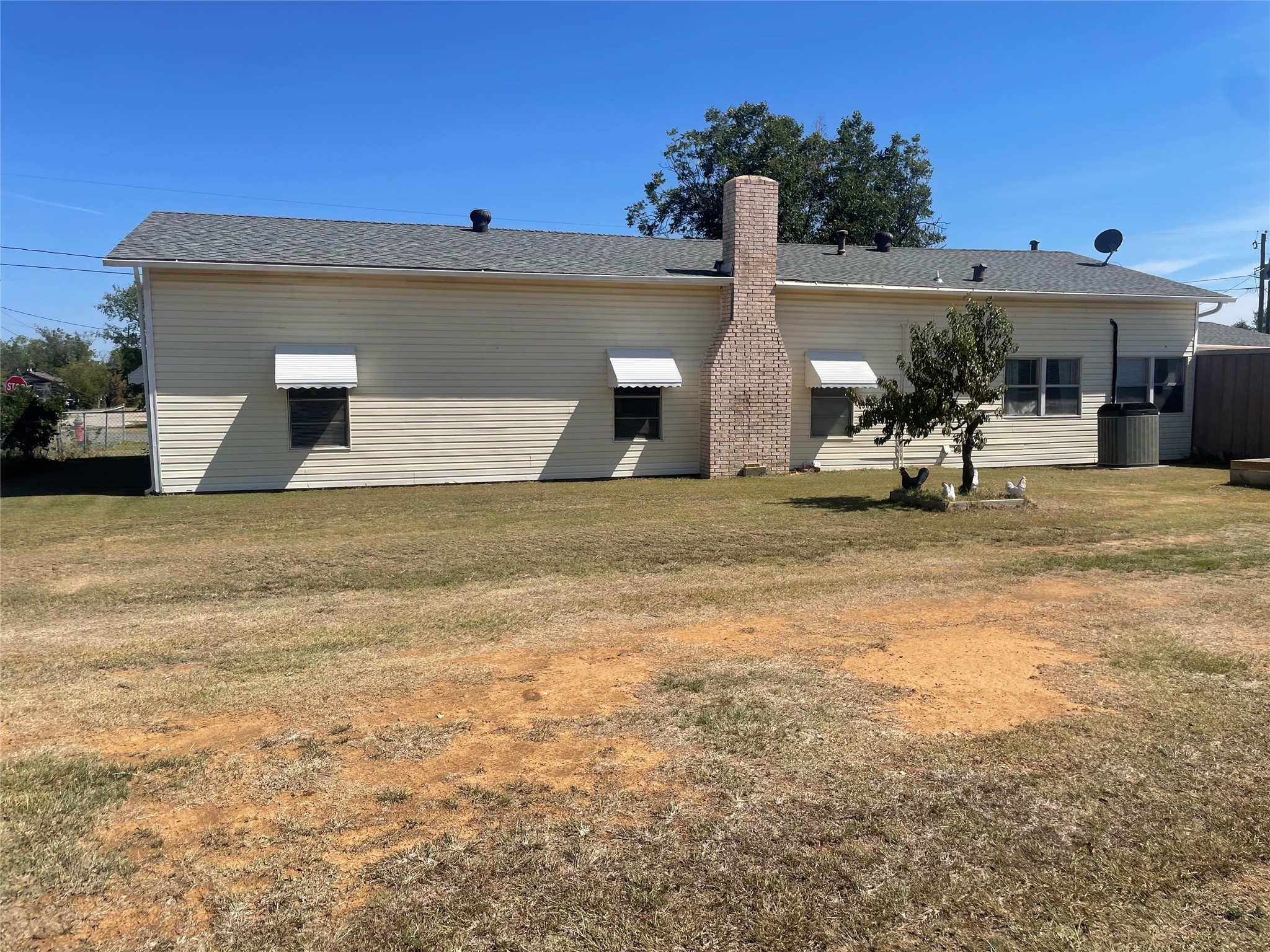 615 N Harvey Street Breckenridge TX 76424