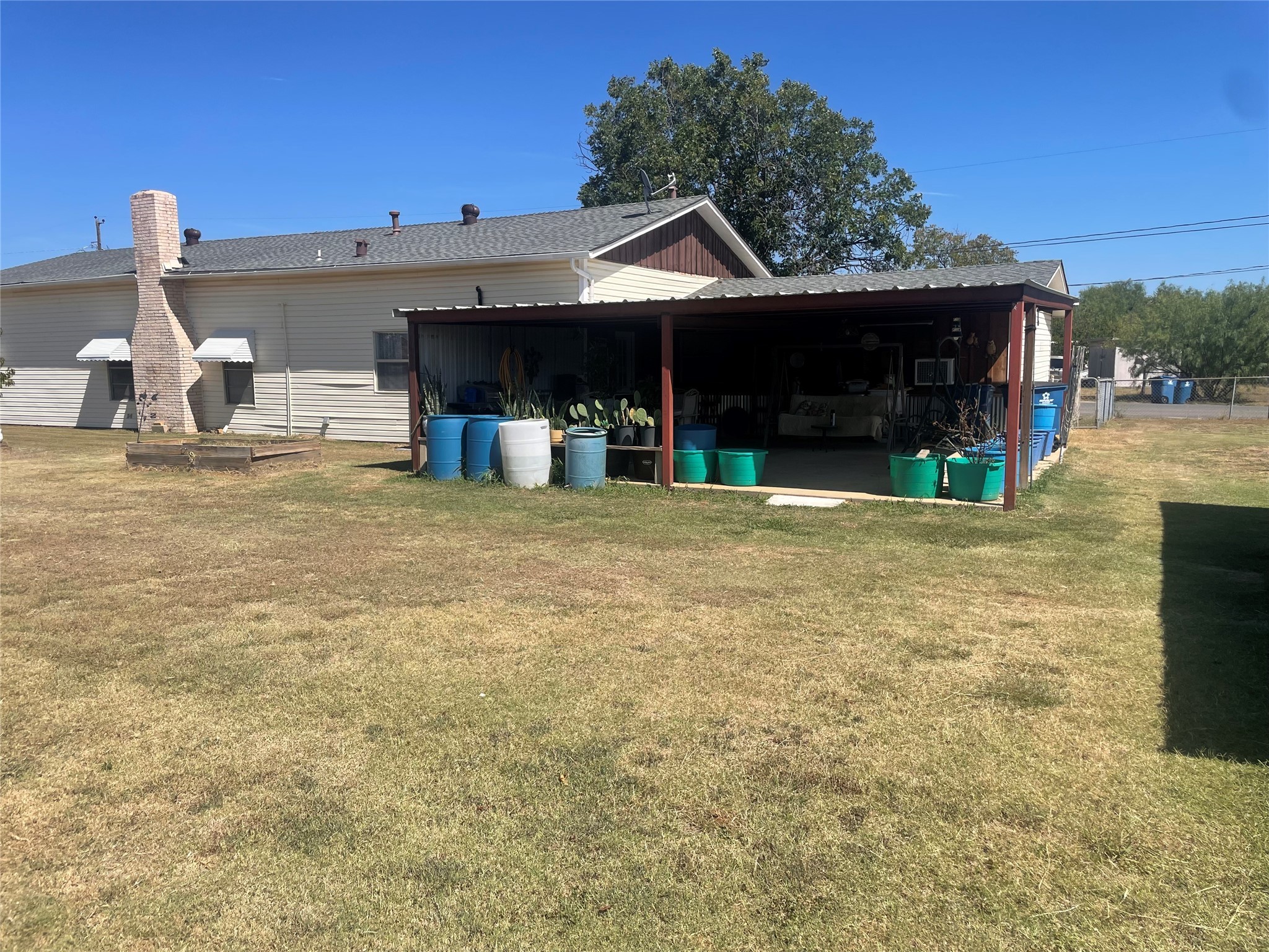 615 N Harvey Street Breckenridge TX 76424