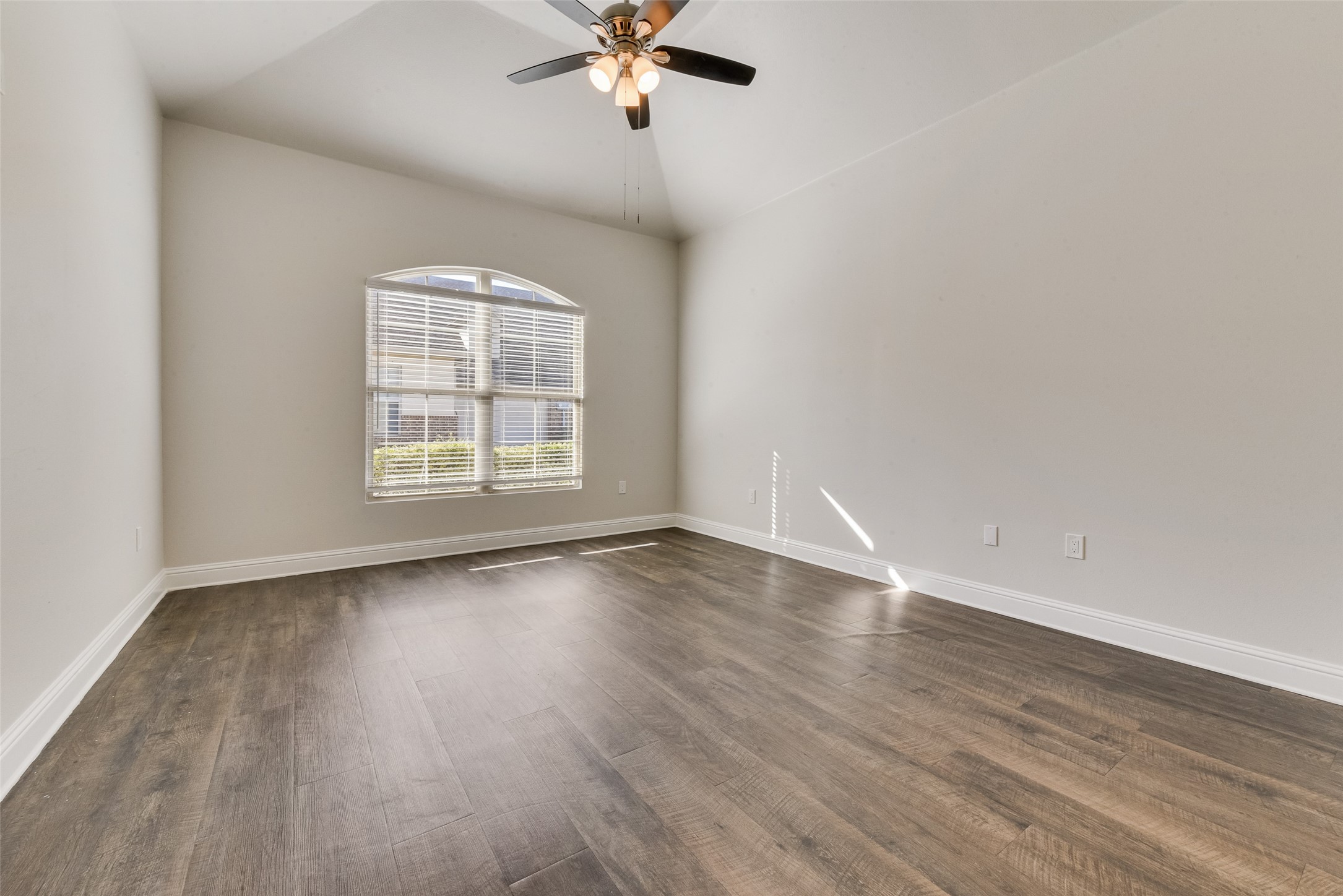 8841 Creek Run Road Fort Worth TX 76120