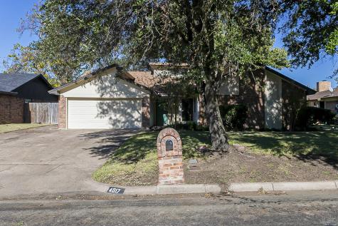 4017 Hemlock Street Fort Worth TX 76137