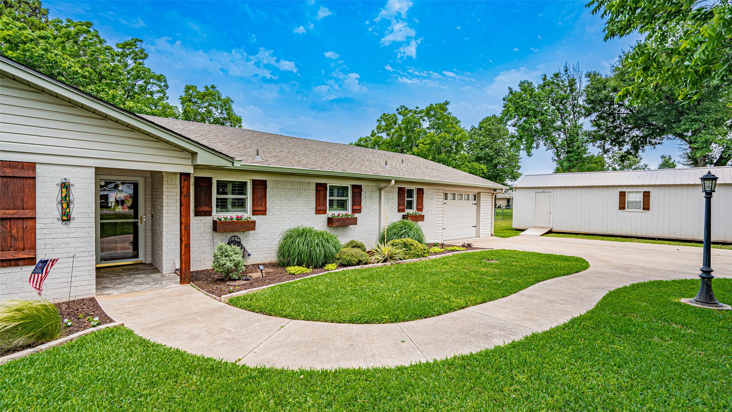 4104 Norfolk Bay Court Granbury TX 76049