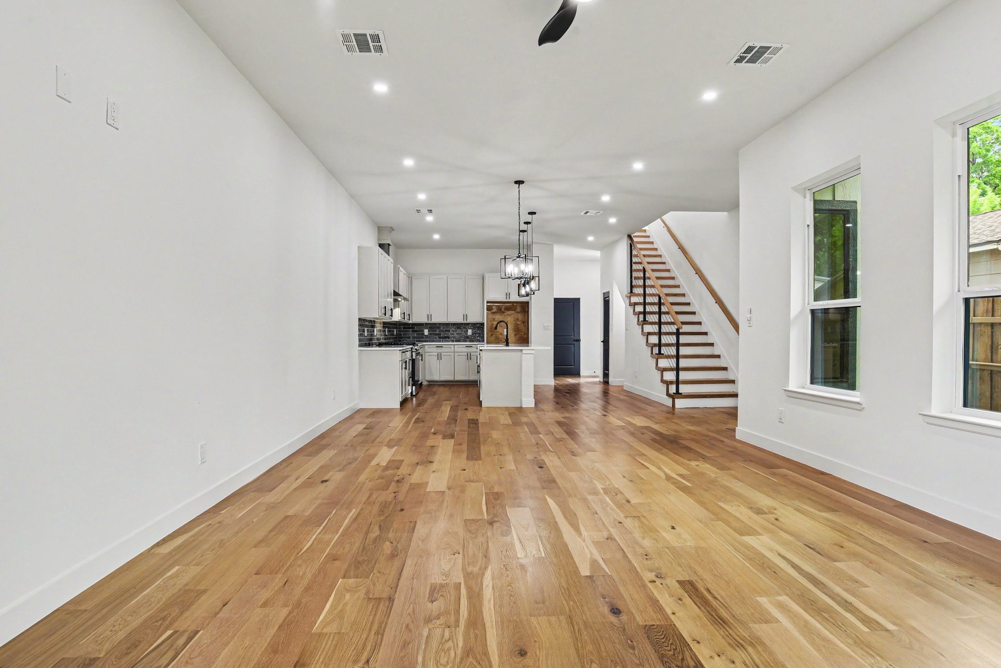 2220 Bombay Avenue Dallas TX 75235
