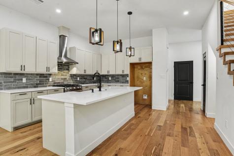 2220 Bombay Avenue Dallas TX 75235