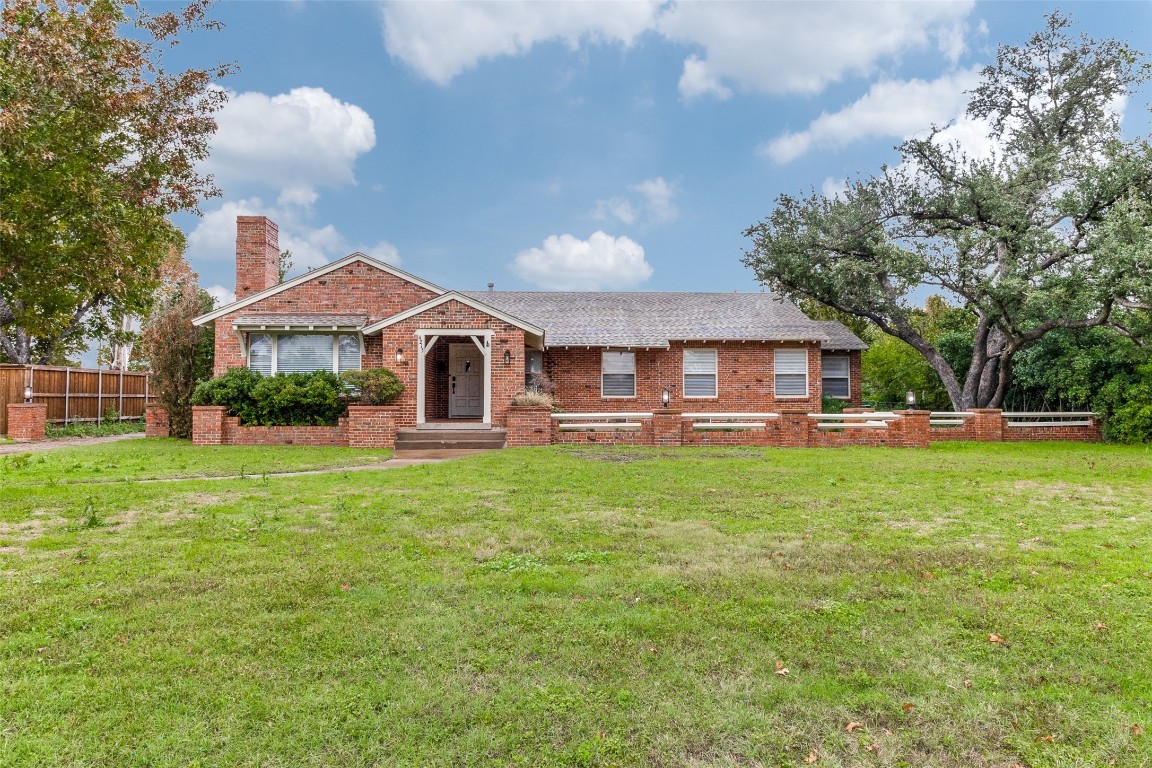 4215 Northcrest Road Dallas TX 75229