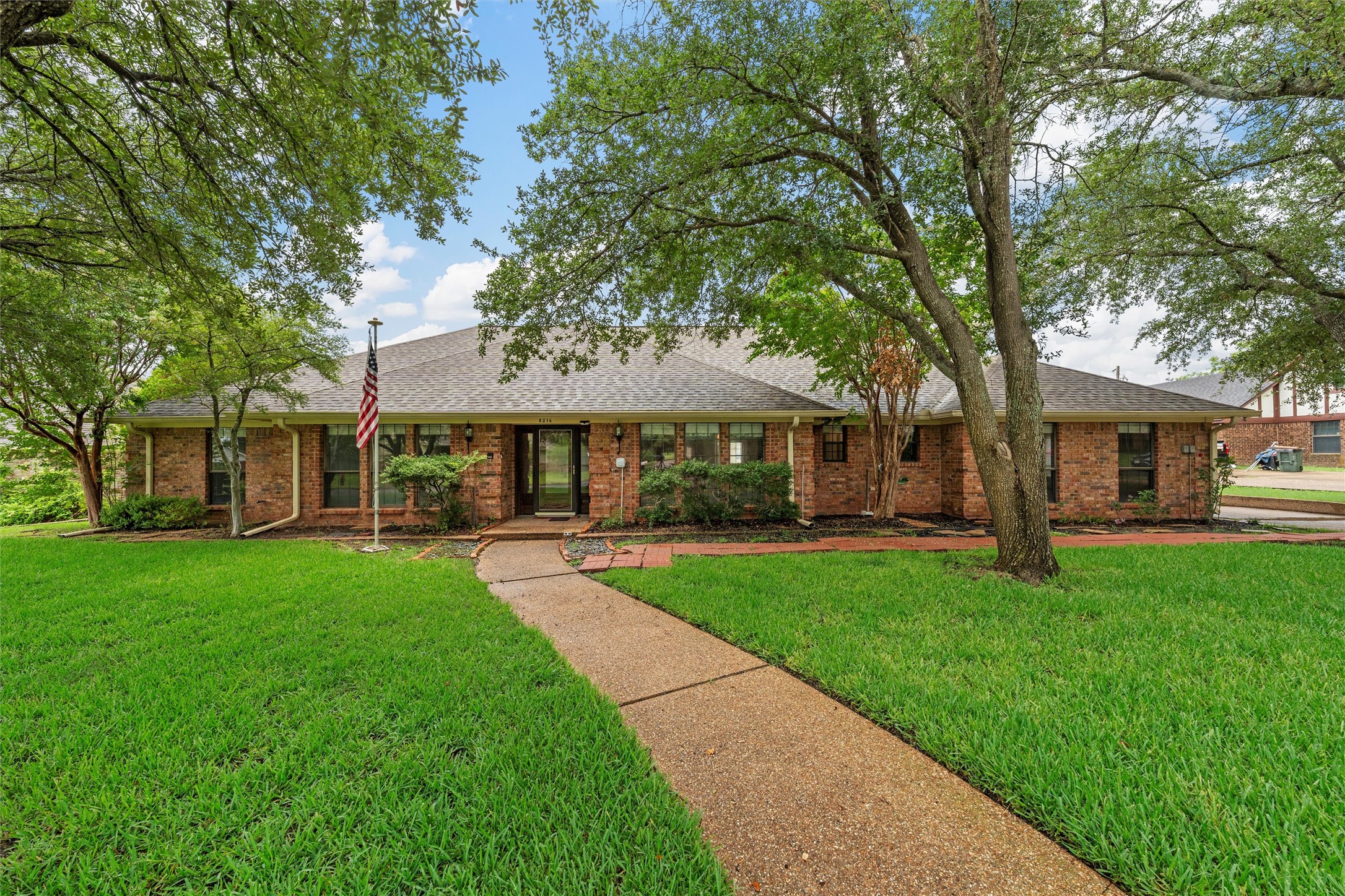 8216 Teakwood Drive Woodway TX 76712