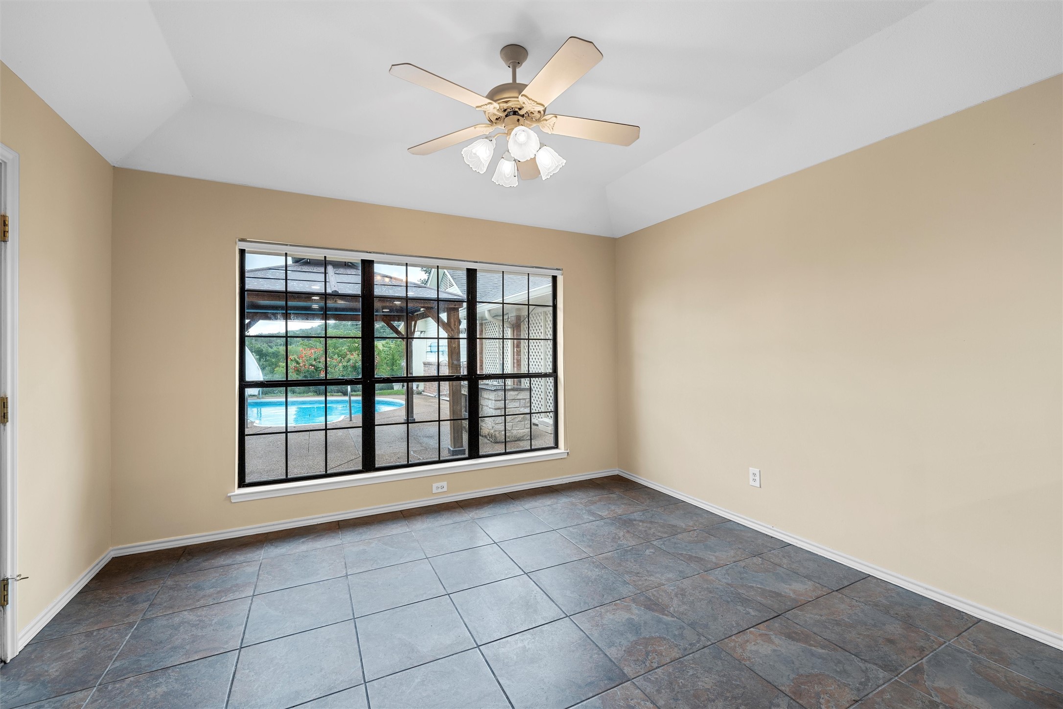 8216 Teakwood Drive Woodway TX 76712