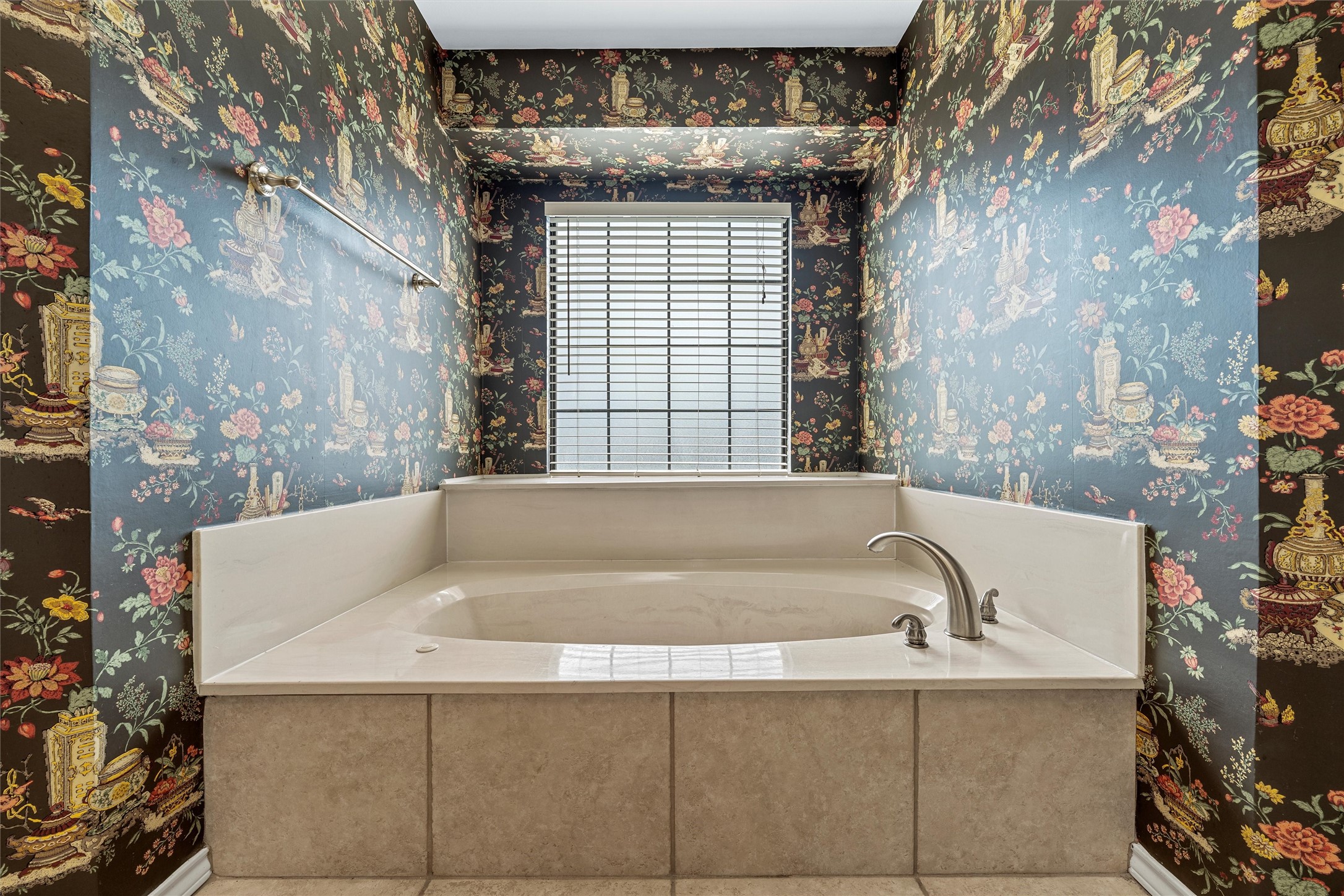 8216 Teakwood Drive Woodway TX 76712