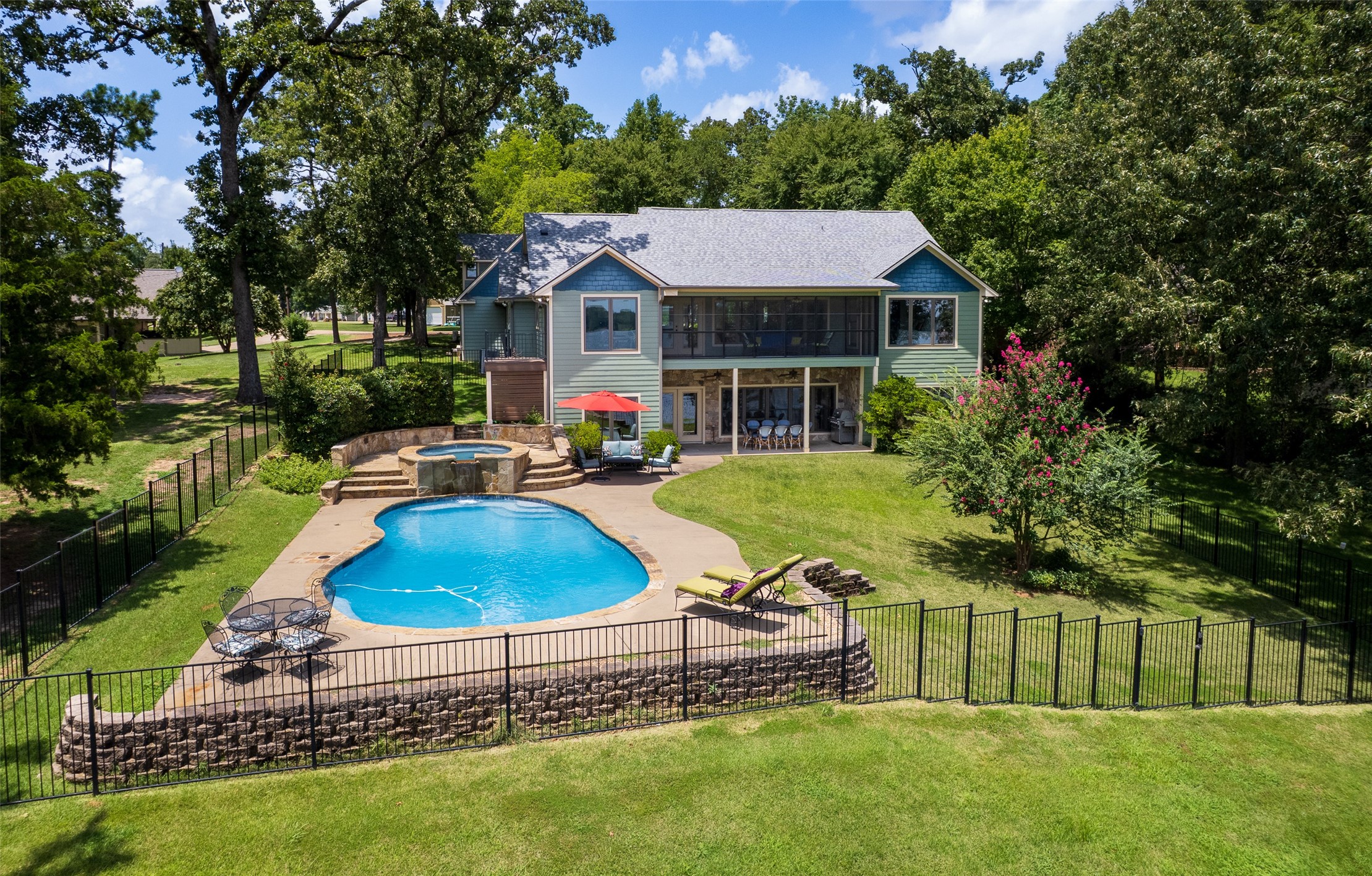 150 Cr 2938 N Pittsburg TX 75686